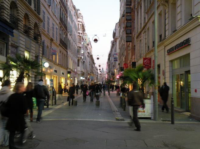  Rue Saint-Ferréol, tombée de la nuit